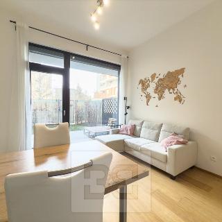 Pronájem bytu 2+kk 46 m² Praha, Michelangelova