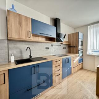 Pronájem bytu 2+1 61 m² Rousínov, V Sídlišti