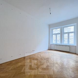 Pronájem bytu 3+1 81 m² Praha, Vladimírova