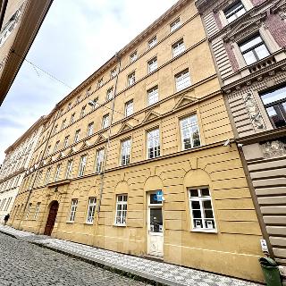 Prodej bytu 3+kk 74 m² Praha, Ostrovní