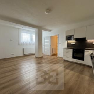 Pronájem bytu 3+kk 64 m² Rosice, Slunečná