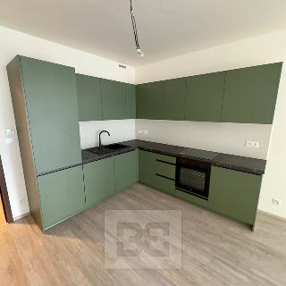 Pronájem bytu 2+kk 70 m² Praha, Malešická