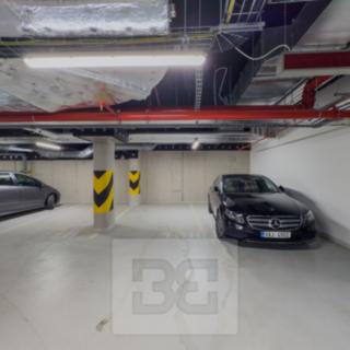 Pronájem garáže 15 m² Praha Smíchov, Toyen