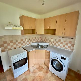 Pronájem bytu 1+1 32 m² Kladno, Kordačova