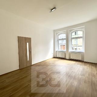 Pronájem bytu 3+kk 66 m² Cheb, Evropská