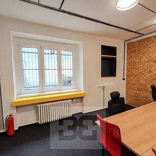 Pronájem kanceláře 118 m&sup2; Praha