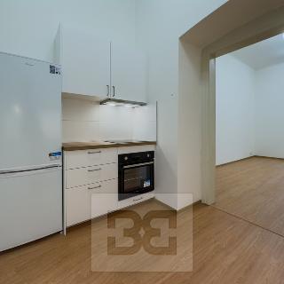 Pronájem bytu 2+1 57 m² Praha, Seifertova