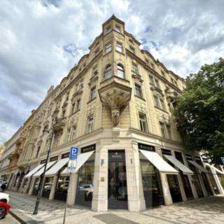 Pronájem bytu 3+kk 79 m² Praha, Pařížská