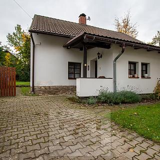 Pronájem rodinného domu 107 m² Uhlířské Janovice