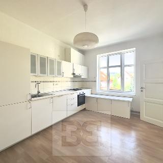 Pronájem bytu 3+1 107 m² Liberec, Božích bojovníků