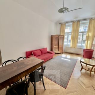 Pronájem bytu 2+kk 57 m² Praha