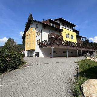 Pronájem bytu 1+kk a garsoniéry 33 m² Harrachov