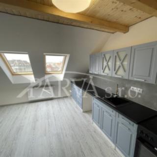 Pronájem bytu 3+1 90 m² Plzeň, U Trati