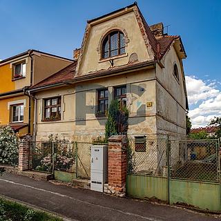 Prodej rodinného domu 151 m&sup2; Písek