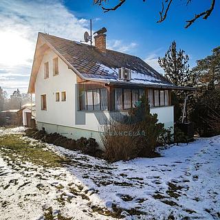 Prodej chaty 220 m&sup2; Vojníkov