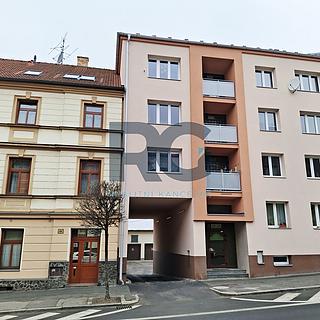 Prodej bytu 2+1 65 m&sup2; Písek