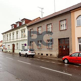 Prodej dvougeneračního domu 210 m&sup2; Písek