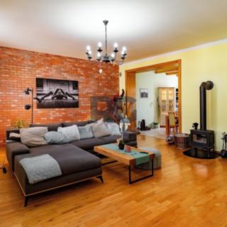 Prodej dvougeneračního domu 568 m² Písek