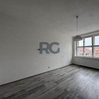 Pronájem bytu 1+kk a garsoniéry 33 m² Písek