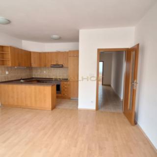 Pronájem bytu 4+kk 86 m² Brno