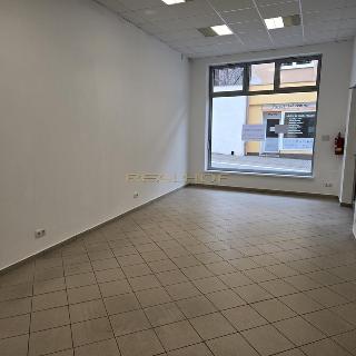 Pronájem obchodu 33 m² Tišnov, Brněnská