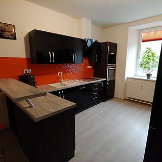 Pronájem bytu 3+kk 99 m&sup2; Olomučany