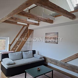 Pronájem bytu 2+kk 66 m&sup2; Polná na Šumavě