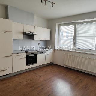 Pronájem bytu 2+kk 38 m² České Budějovice, Klavíkova