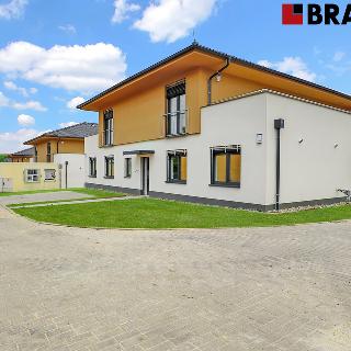 Prodej bytu 4+kk 99 m² Hodějice, 