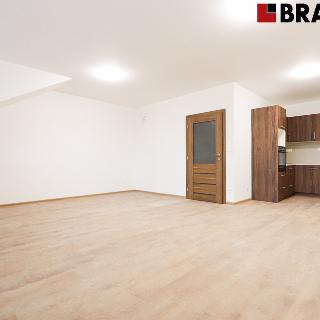 Pronájem bytu 1+kk a garsoniéry 55 m² Brno, Kroupova