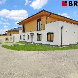 Prodej bytu 4+kk 260 m² Hodějice, 