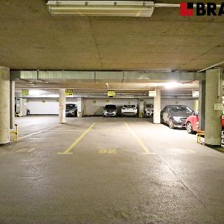 Pronájem parkovacího místa 12 m² Brno, Příkop