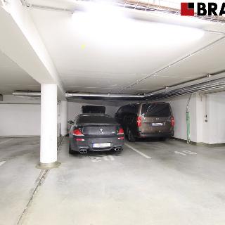 Prodej parkovacího místa 20 m² Brno, Bělohorská