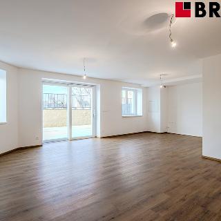 Prodej bytu 2+kk 79 m² Rostěnice-Zvonovice, 