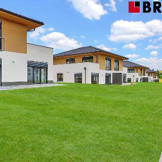 Prodej bytu 4+kk 209 m² Hodějice, 