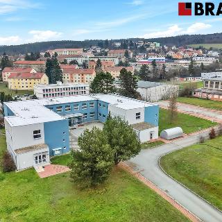 Pronájem kanceláře 1 385 m² Blansko, Čapkova