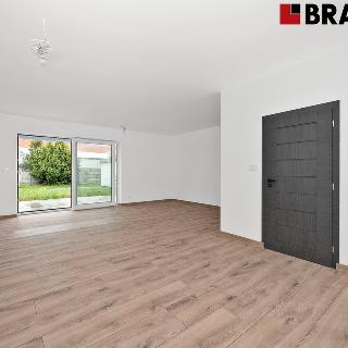 Prodej rodinného domu 183 m² Pohořelice, 