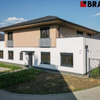 Prodej bytu 4+kk 99 m² Hodějice, 