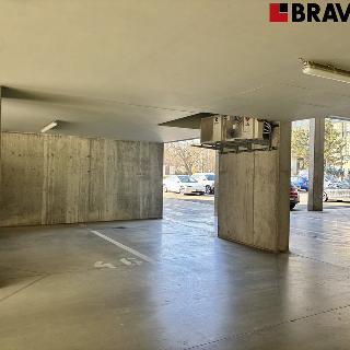 Pronájem parkovacího místa 12 m² Brno, Poříčí