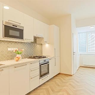 Prodej bytu 2+1 73 m² Brno, Staňkova