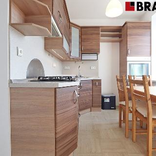 Pronájem bytu 2+1 56 m² Kuřim, Na Královkách