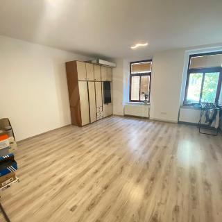 Prodej bytu 3+1 80 m² České Budějovice, Žižkova tř.