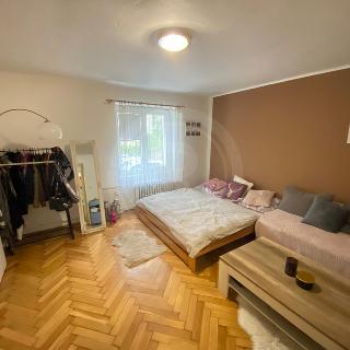 Prodej bytu 1+1 30 m² České Budějovice, Skuherského