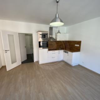 Pronájem bytu 2+kk 44 m² České Budějovice 3, B. Smetany