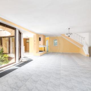 Prodej rodinného domu 350 m² Rudolfov