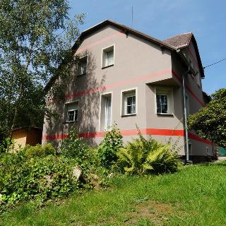 Prodej dvougeneračního domu 195 m² Kaceřov