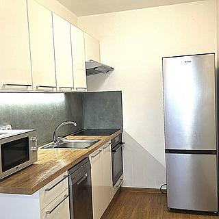 Prodej bytu 2+kk 49 m&sup2; Mělník