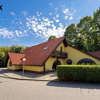 Prodej hotelu, penzionu 450 m&sup2; Vimperk