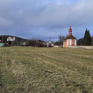 Prodej stavební parcely 1556 m&sup2; Valeč