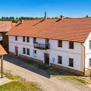 Prodej hotelu, penzionu 320 m&sup2; Kokořín